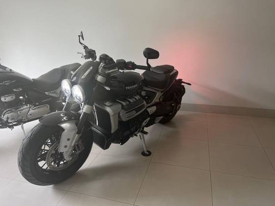 TRIUMPH ROCKET III TRIUMPH ROCKET III